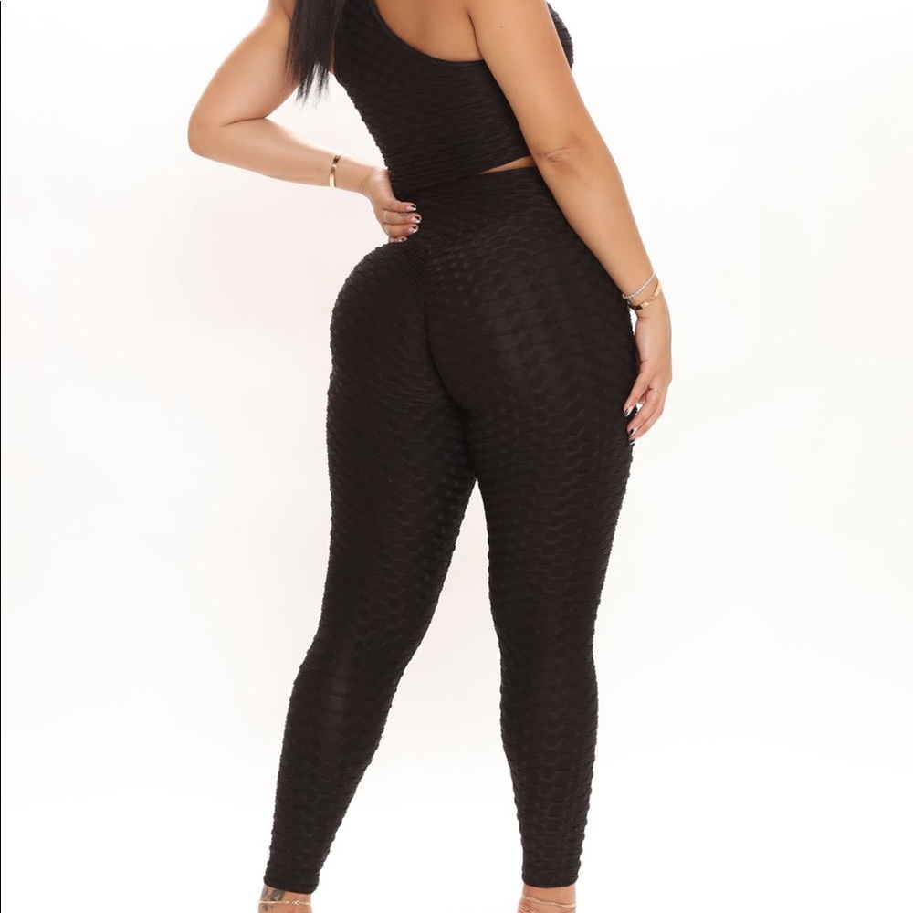 2 Piece Booty Lifting Legging Set (BOTTOM ONLY)